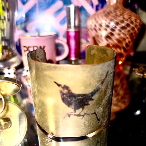 Antique Gold Black Bird Metal Cuff - Picture 3 of 5